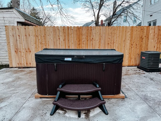 Photo - 3923 Victory Blvd Unit SI ID1496091P