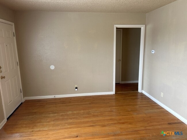 Photo - 1315 Jefferis Ave