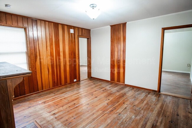 Photo - 521 N Chamberlain Ave