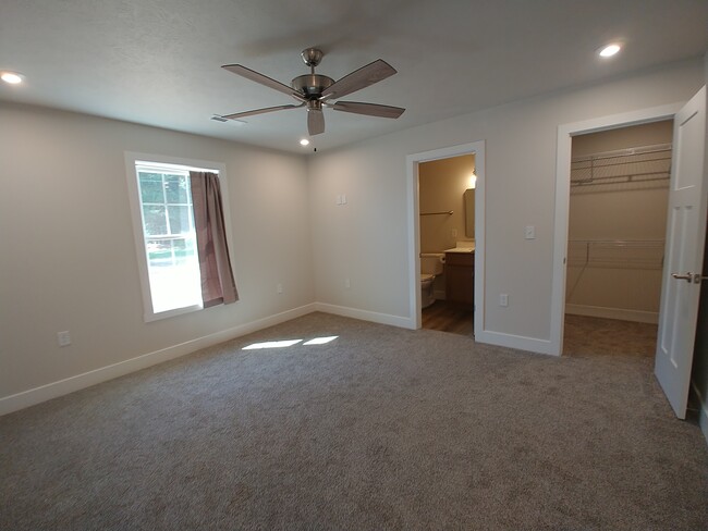 Photo - 1421 W Todd Ln