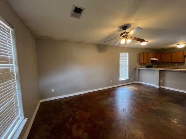 Photo - Renovated 2 Bedroom 2 Bath Duplex for Rent!!