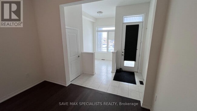 Photo - 27 Hitchman St