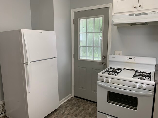 Photo - 720 Roselawn Ave