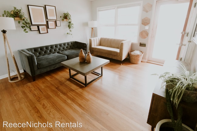 Photo - 3 br, 1.5 bath House - 5814 Russell Street