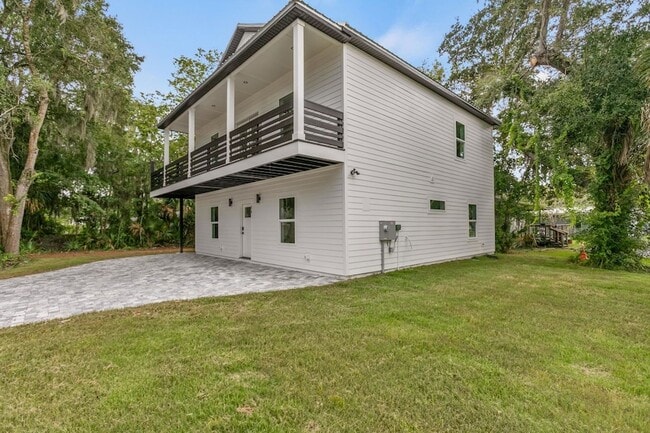 28 Spring St