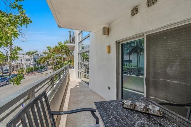 Photo - 7700 Collins Ave Unit #3,