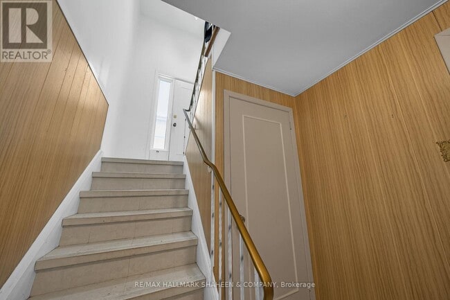 Photo - 386 Ellerslie Ave