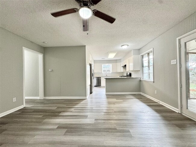 Photo - 1302 Cypress St