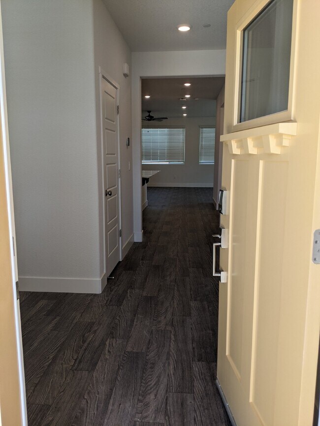 Prime location in Merced!