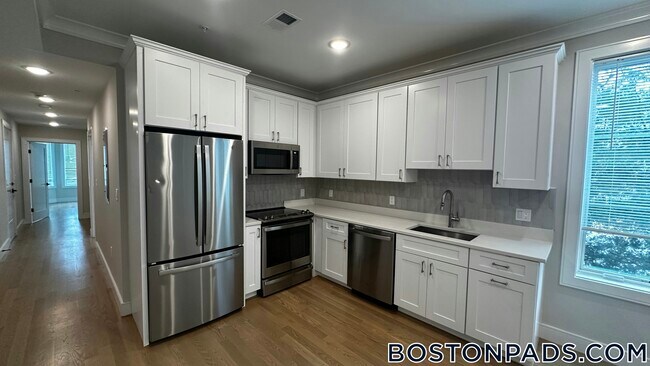 Photo - 104-106 Warren St. Unidad 3