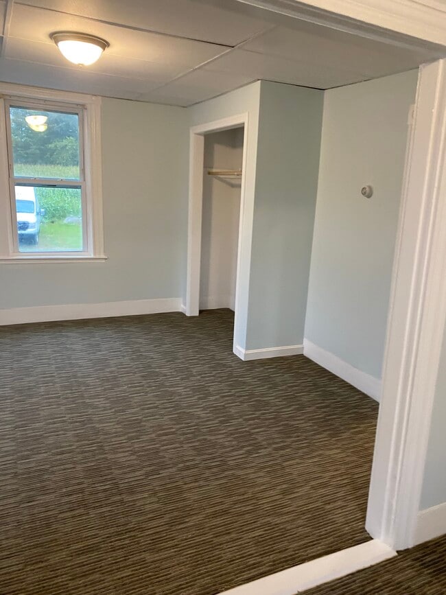 Building Photo - 114 Hampson St Unit 1st floor