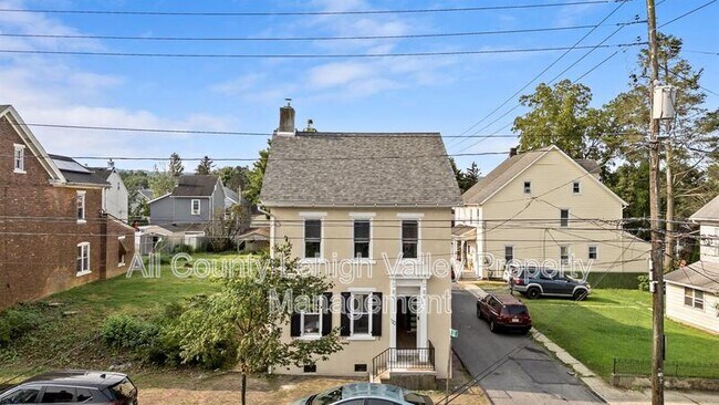 Building Photo - 122 E Goepp St Unit 3