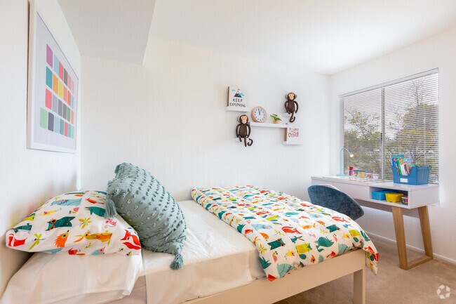 2HAB, 2BA - Habitación - Civic Plaza Apartments