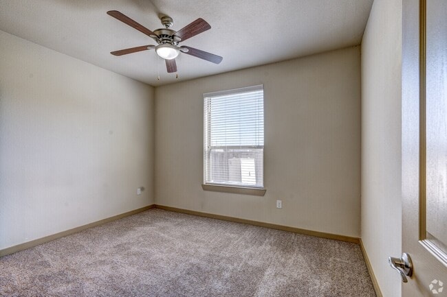 Photo - Light, Bright, Just Right Unit DW2