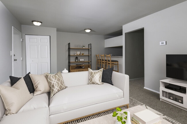 Chesapeake Pointe