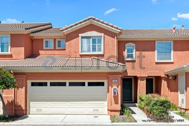 Building Photo - 439 Sandhurst Dr
