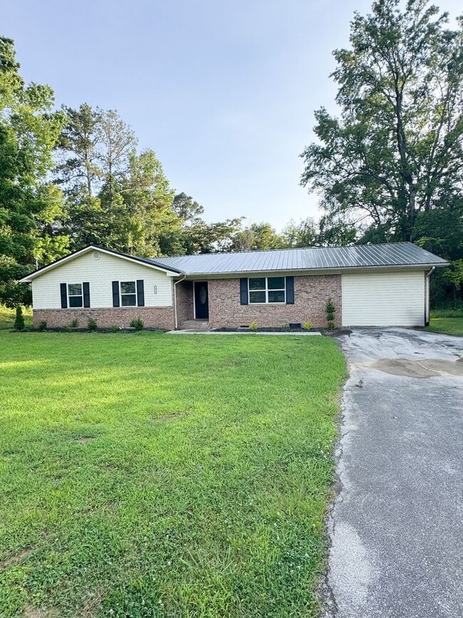 Completely Remodeled 4-Bedroom 2-Bath home... - Completely Remodeled 4-Bedroom 2-Bath home...
