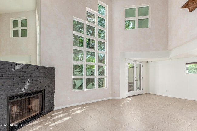 Photo - 21 W Pasadena Ave