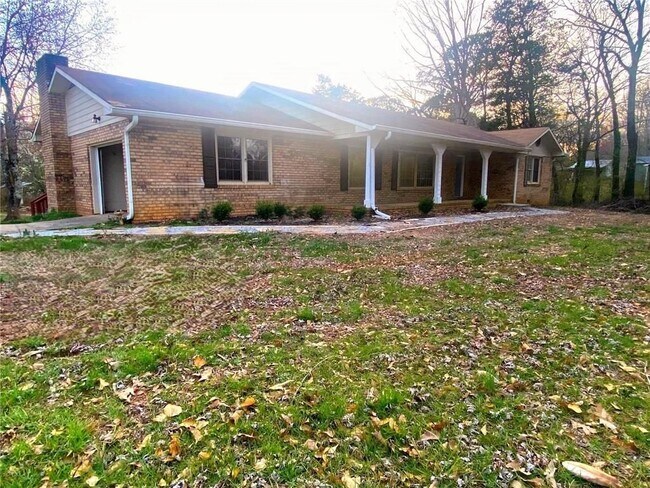 Photo - 4135 Matt Hwy