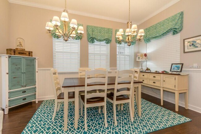 Photo - 1596 Castile St