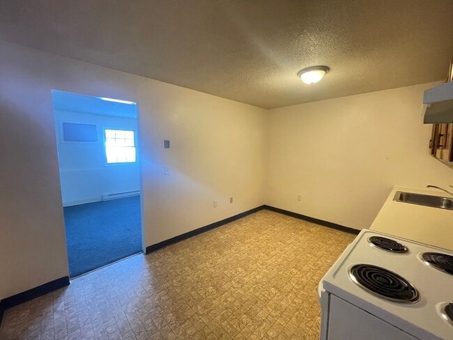 Photo - 185 Loudon Rd Unidad 3