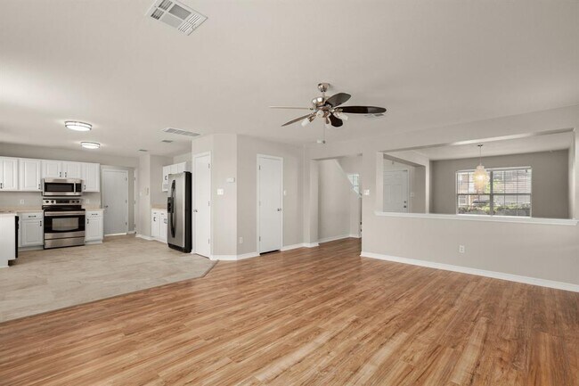 Photo - 219 Brown St