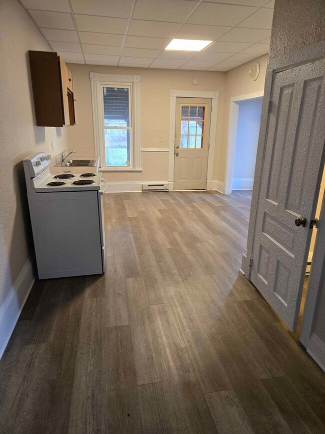 Photo - 709 Main St Unit 709 Main  2