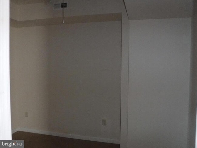 Photo - 153 S Main St