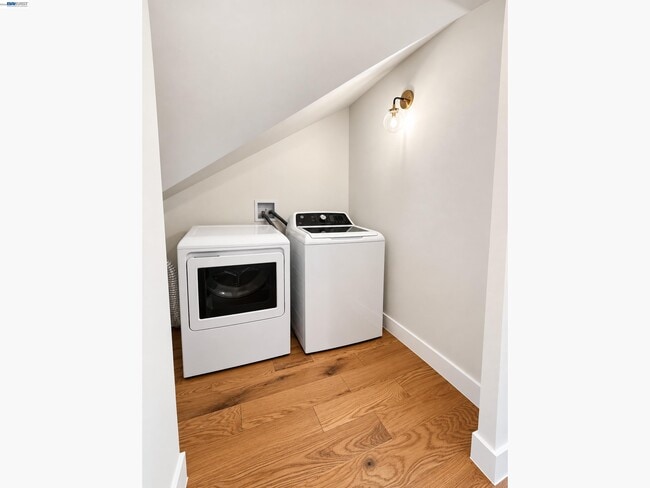 Photo - 427 Locust St
