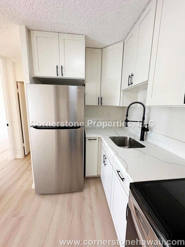 Photo - 2015 Lime St