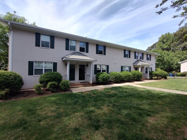 Building Photo - 908 Athens Dr