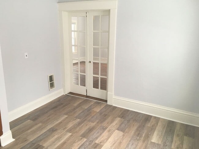 Photo - 9th St 3-Plex Unit 415