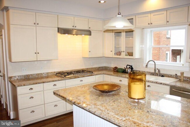 Photo - 19 Sunset Dr