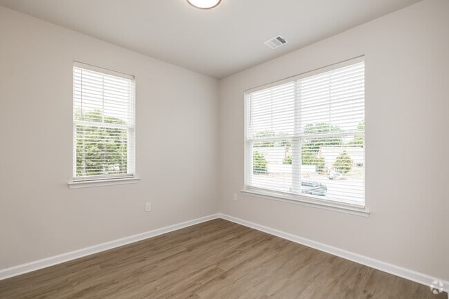1BR, 1BA w/Den - 947SF - Den