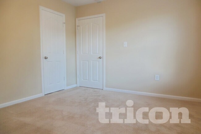 5110 Grays Ridge Dr
