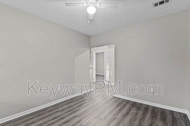 Photo - 1120 Dodge Ln Unidad #12