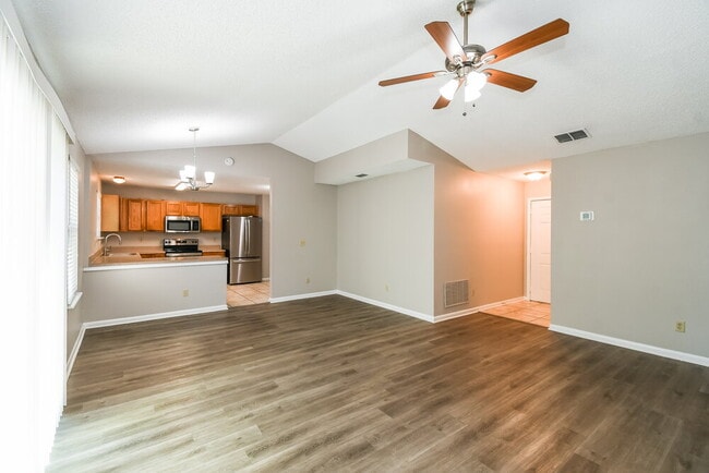 Photo - 6983 Huntington Woods Cir E