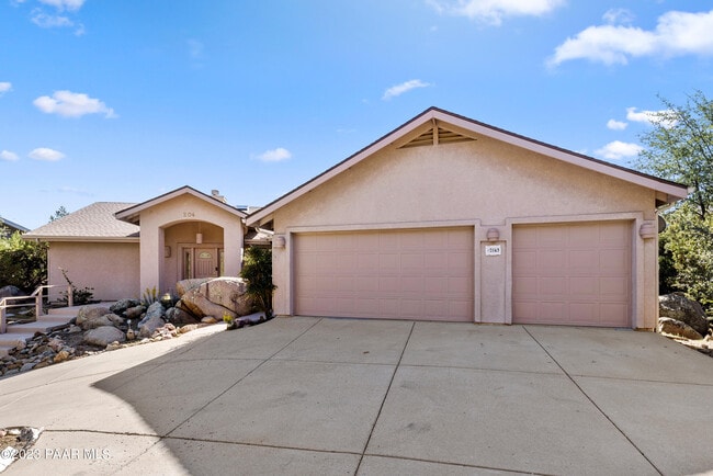 Photo - 2049 Meadowbrook Rd