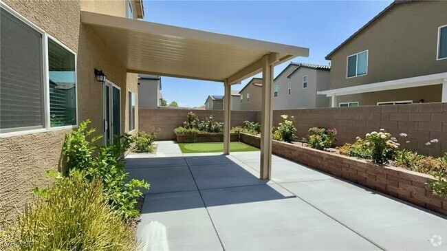 Building Photo - 7497 Blue Lotus Ave Rental