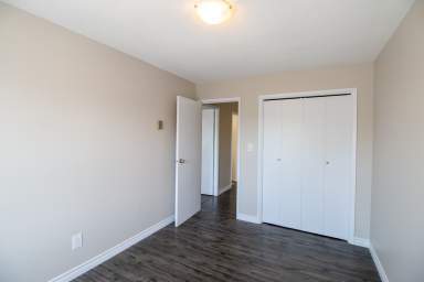 Photo - Lewis Court Apartments