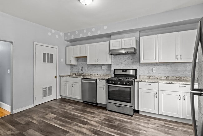 26 Alpine St Unit 2