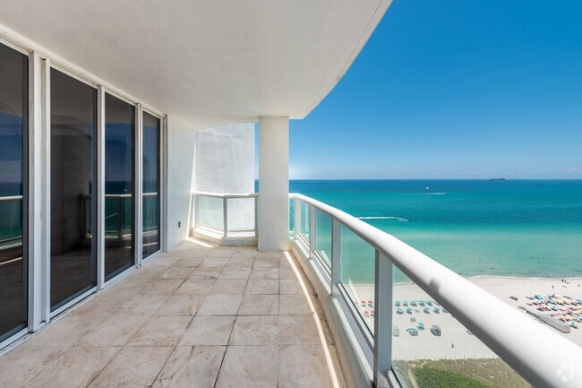 Building Photo - 4201 Collins Ave Unit # 2001 Rental