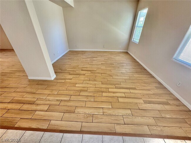 Photo - 4972 W Moberly Ave