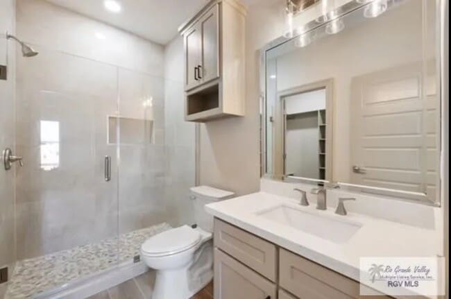 Photo - 1004 Gabriela St