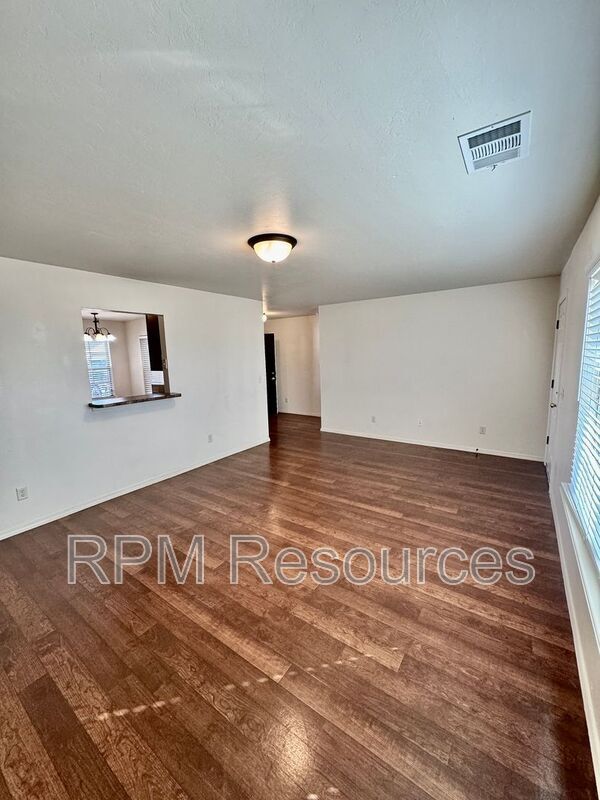 Photo - 8024 NW 74th St