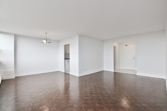 Photo - 185 Shaughnessy Blvd Unité 1504