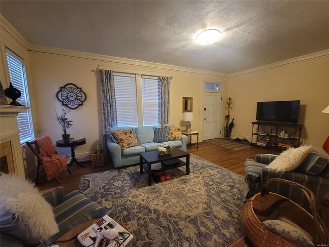 Photo - 128 S Capitol Pkwy