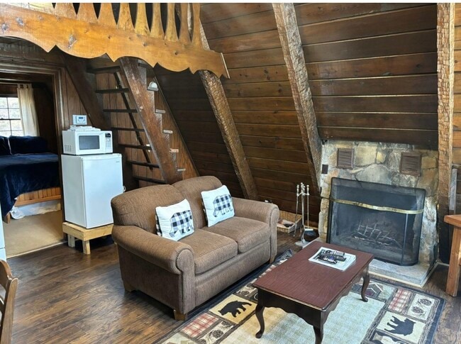 Photo - 53 Bold Springs Ln