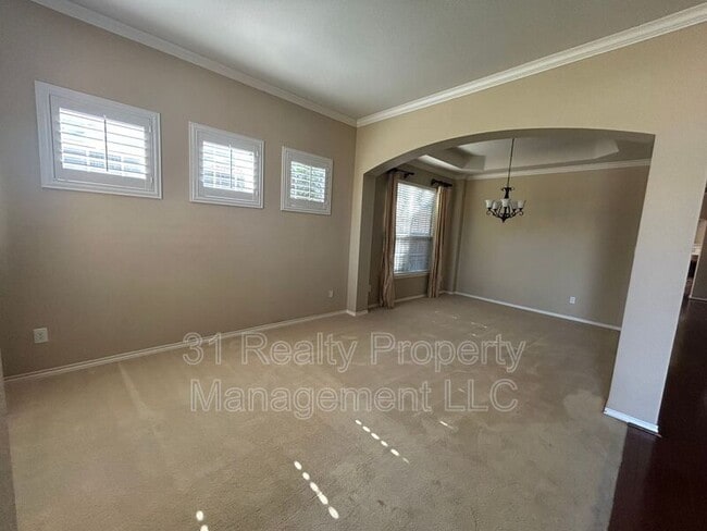 Photo - 4632 Aylesbury Ct