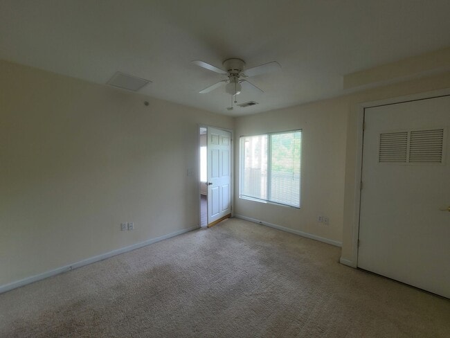 Photo - 4 Bedroom, 4 Bath in Star City - Available NOW - 7/24/26!